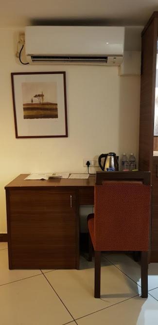 Klase Hotels Ченнаї Екстер'єр фото