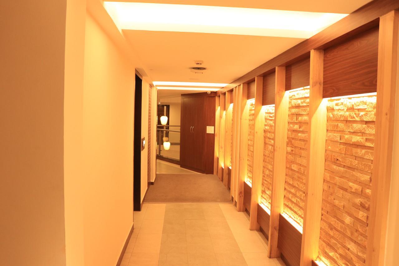 Klase Hotels Ченнаї Екстер'єр фото